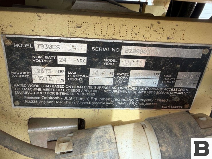 2011-jlg-1930es-image-20