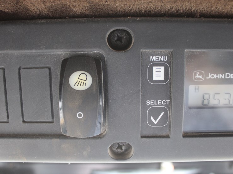 john-deere-325-image-65