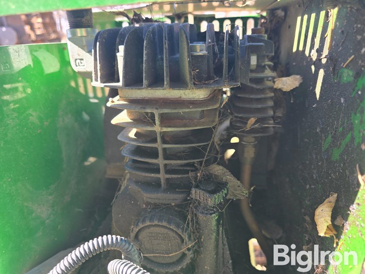 john-deere-1775nt-image-13