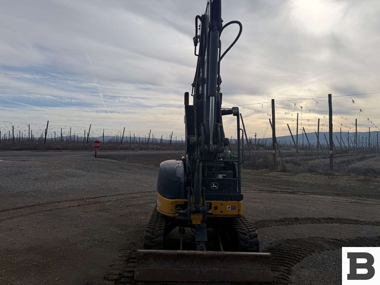 2012-deere-35d-image-8