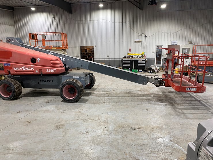 2016-skyjack-sj40t-image-5