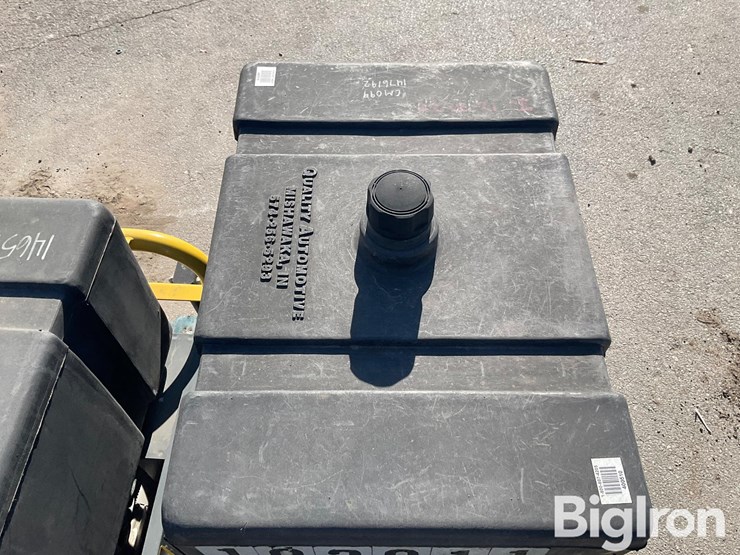 massey-ferguson-730-image-11