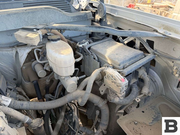 2018-chevrolet-silverado-3500-image-25