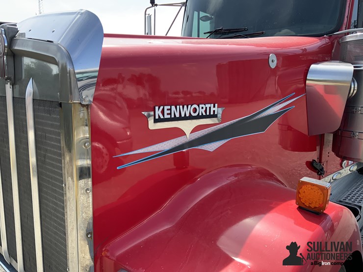 2005-kenworth-w900-image-15