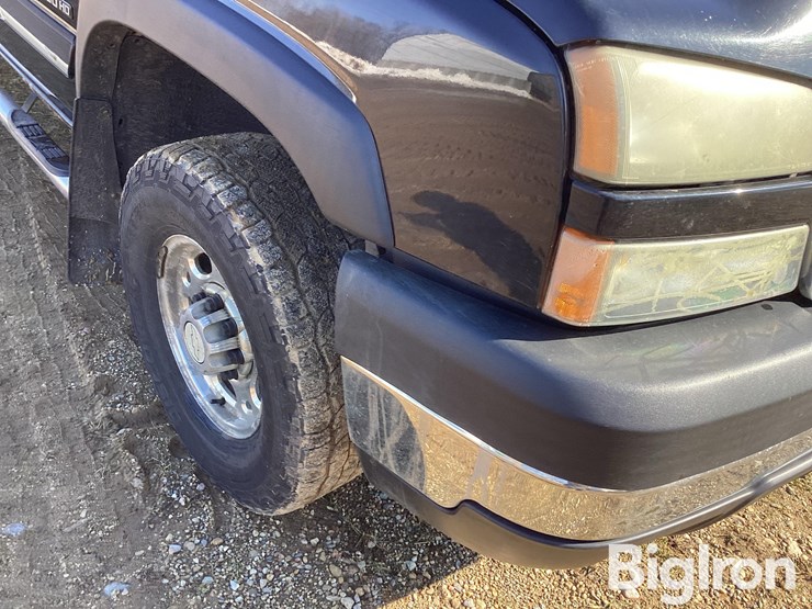 2007-chevrolet-silverado-2500-image-16