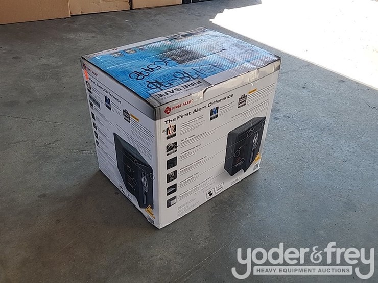 unused-first-alert-2087fa,-.94-cu.ft.-fire-and-water-proof-dial-combination-safe-image-4