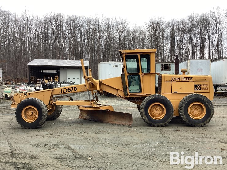 john-deere-670-image-8