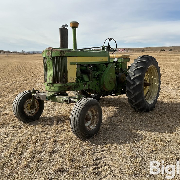 1957 JOHN DEERE 720