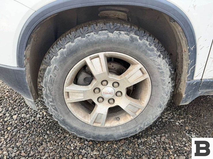 2008-gmc-acadia-image-11