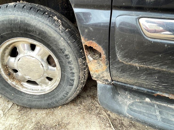 2003-gmc-yukon-xl-image-13