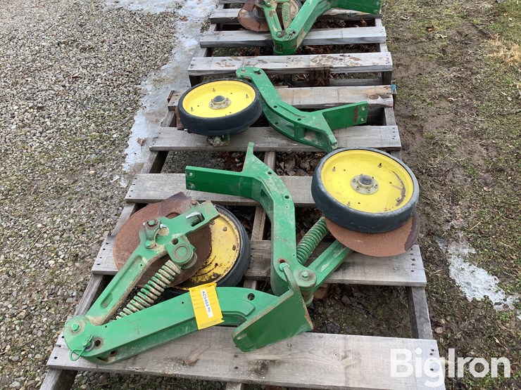 john-deere-1775-image-8