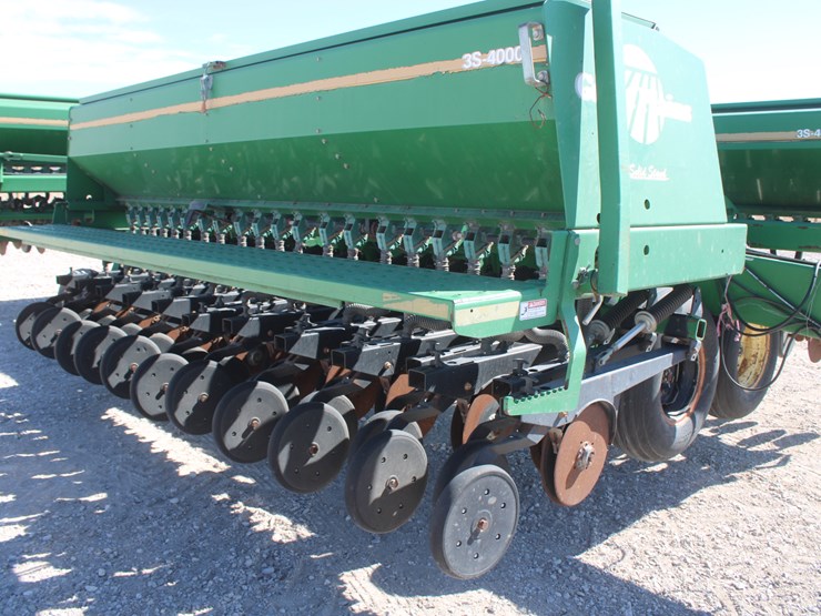 #1004-•-great-plains-3s-400d-solid-stand-grain-drill-image-51