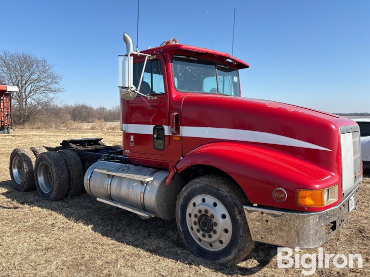 1990-international-9400-eagle-image-3