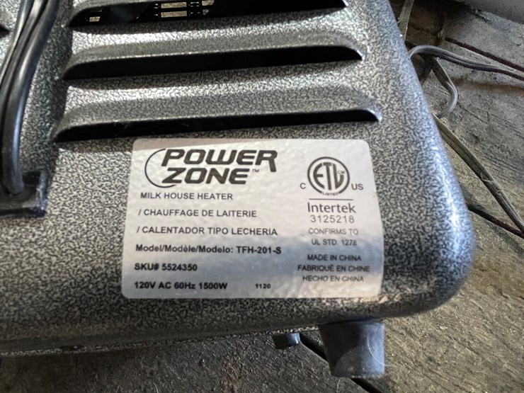 #7212-•-(2)-electric-milkhouse-heaters-image-9