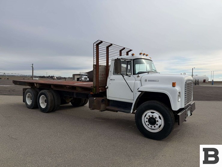 1976-international-loadstar-image-7