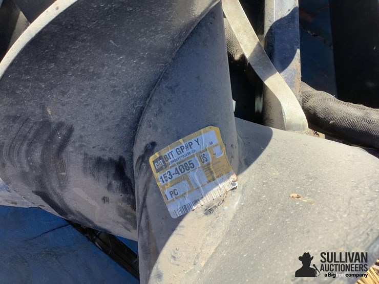 caterpillar-post-hole-auger-attachment-image-15