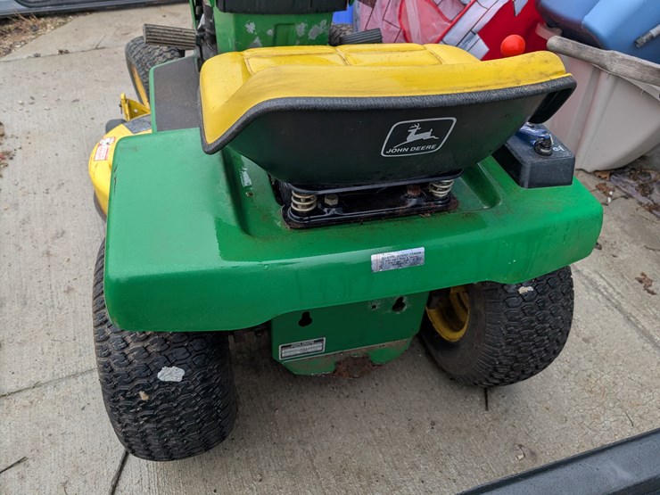 john-deere-38-image-8