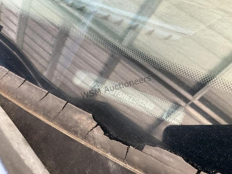 2017-ford-f550-image-14