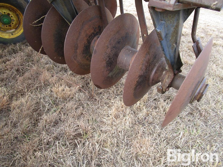 john-deere-335-image-20