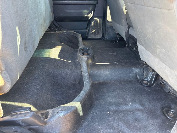 2014-ram-3500-tradesman-image-12