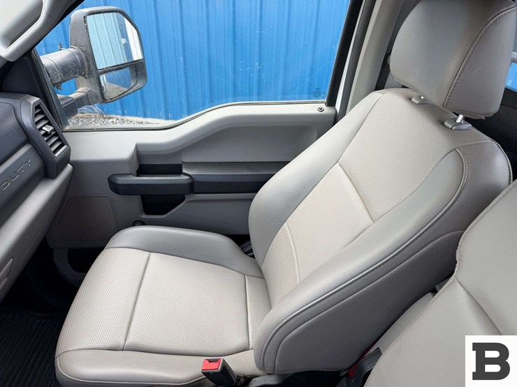 2019-ford-f350-image-21