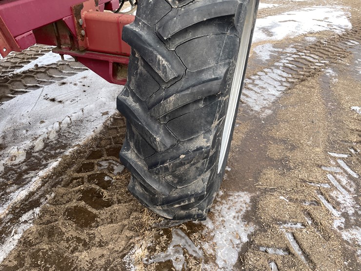 #1062-•-miller-pro-60'-sprayer-(somerset,-wi)-image-36