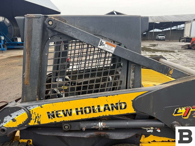 new-holland-l175-image-15