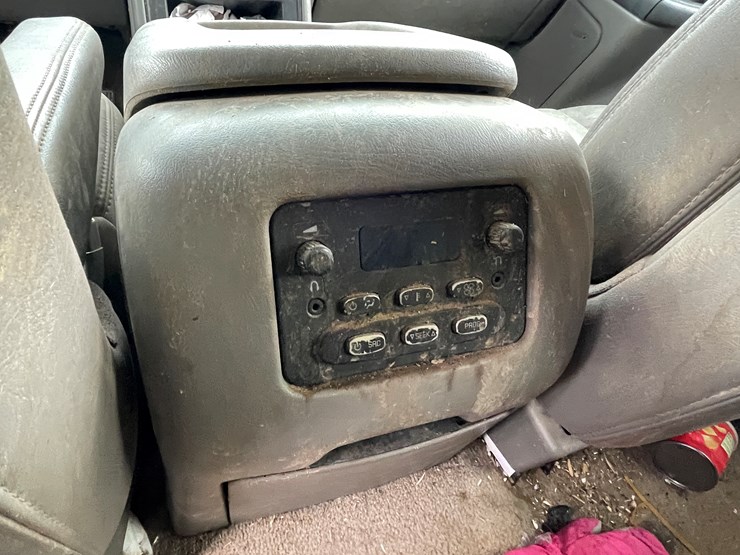 2003-gmc-yukon-xl-image-48