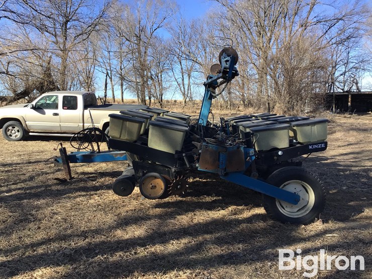 2000-kinze-2000-image-8