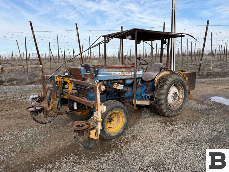 1977-ford-5600-image-1