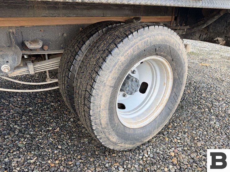 2019-ford-f350-image-16