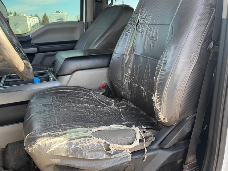 2020-ford-f350-image-11