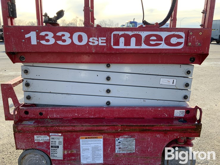 2018-massey-ferguson-730-image-12