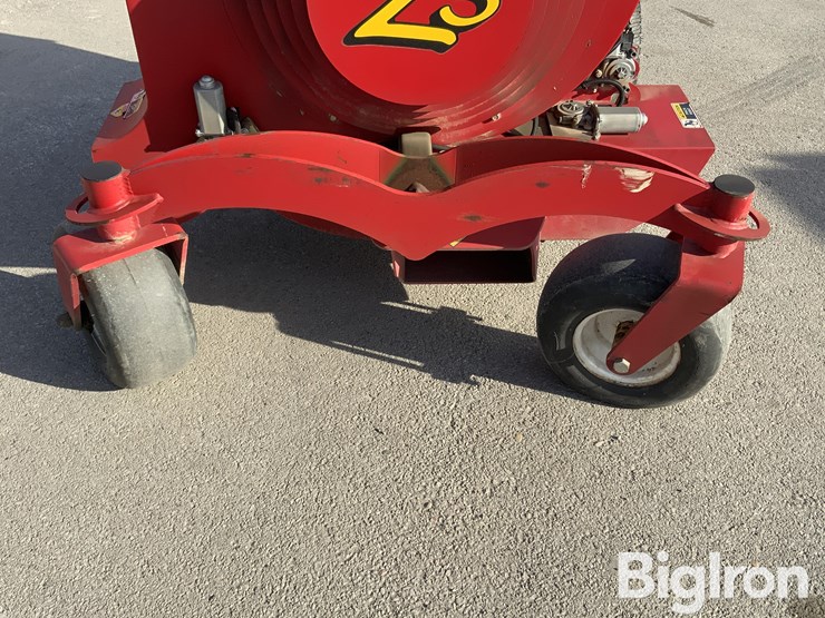 2020-massey-ferguson-730-image-9