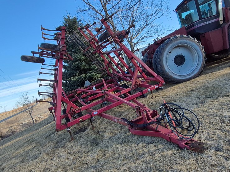 case-ih-4800-image-4