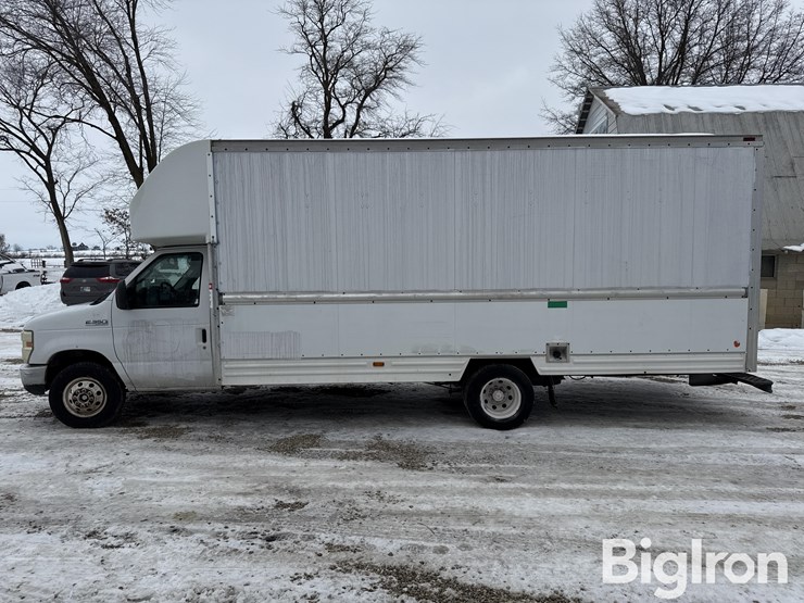 2008-ford-e350-image-8