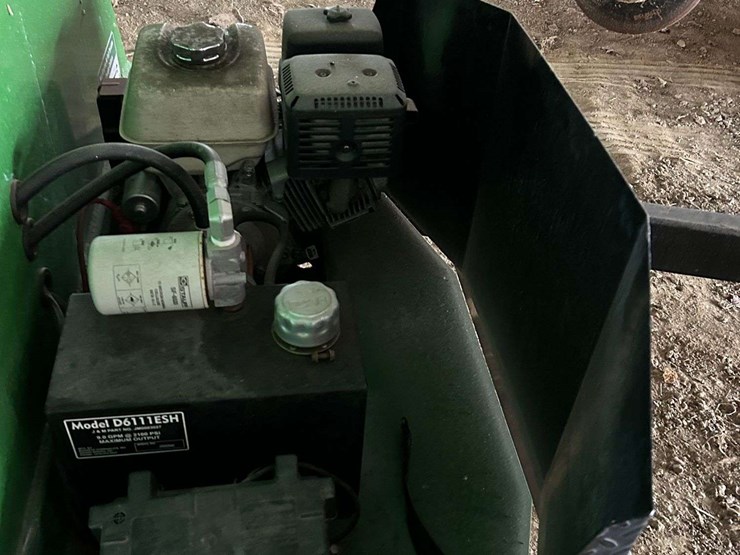 2017-j&m-lc390-image-13