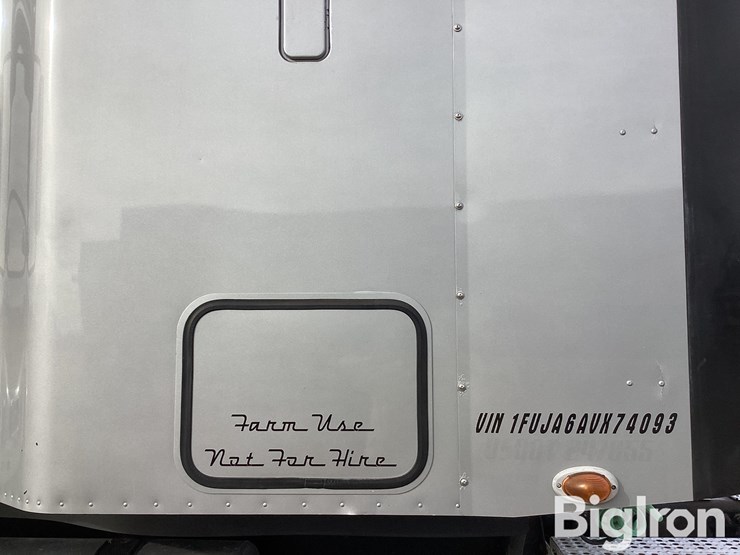 2007-freightliner-columbia-120-image-18