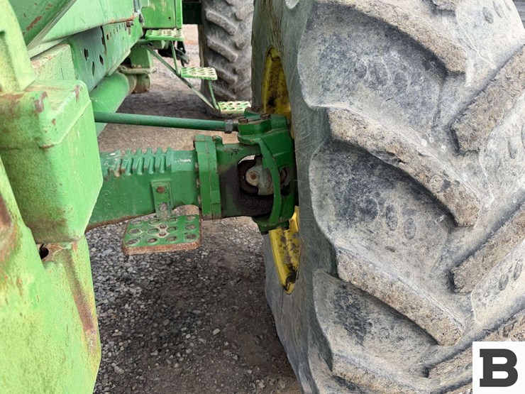 1989-john-deere-4755-image-11