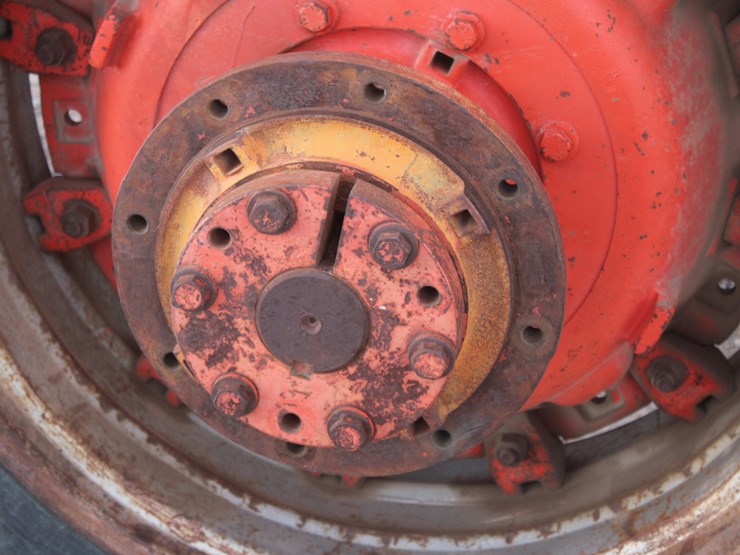 #1012-•-case-2390-tractor-image-34