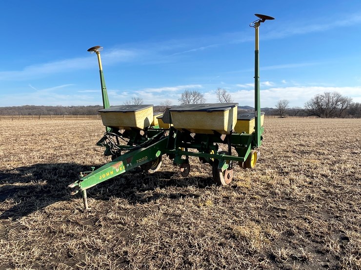 john-deere-7000-image-2