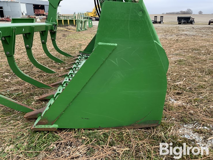 john-deere-8-image-12