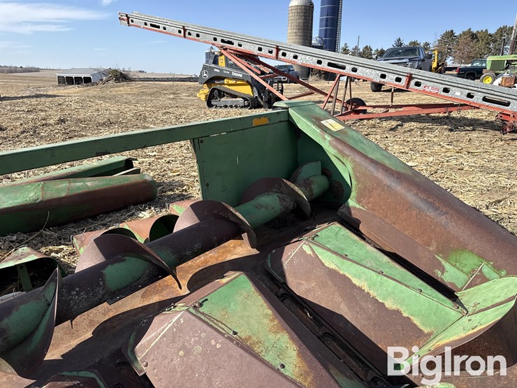 john-deere-444-image-10