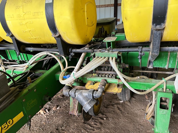 john-deere-1750-image-3