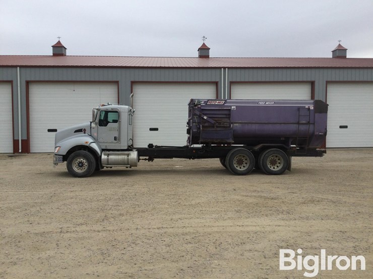 2013-kenworth-t440-image-8