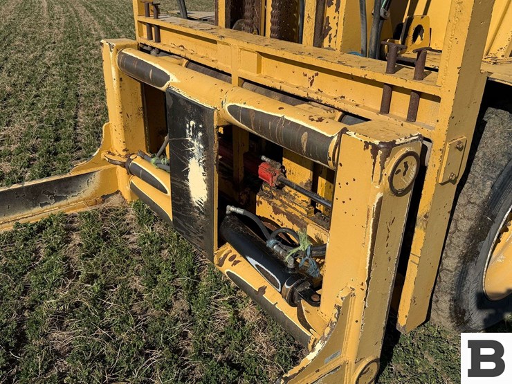 1979-caterpillar-v180b-image-10