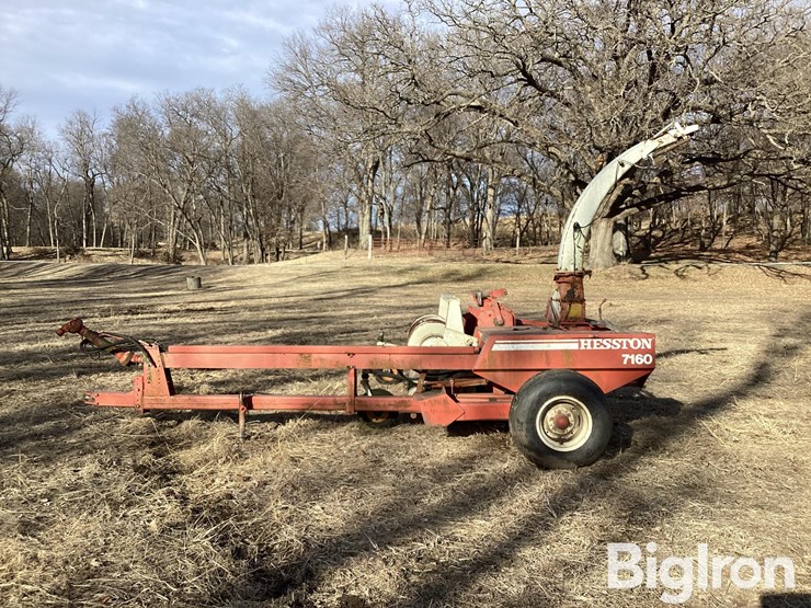 hesston-7160-image-8