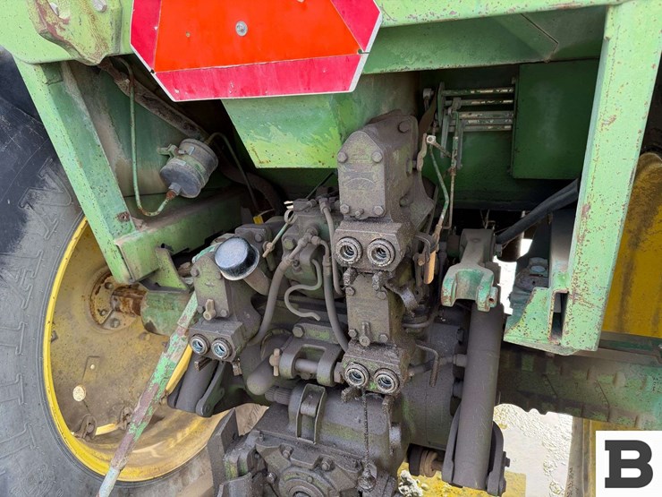 1975-john-deere-4430-image-15