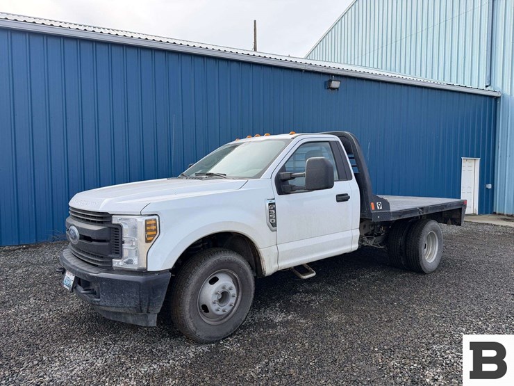 2019-ford-f350-image-5