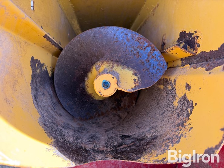 new-holland-355-image-16